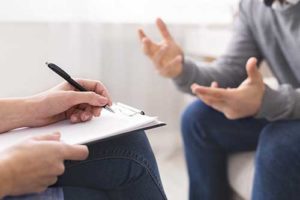 professional and client in an intensive outpatient program